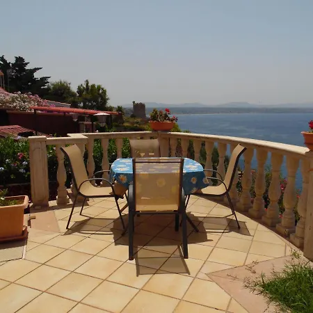 Una Terrazza sul Mare (Villa Geppina) Villa *